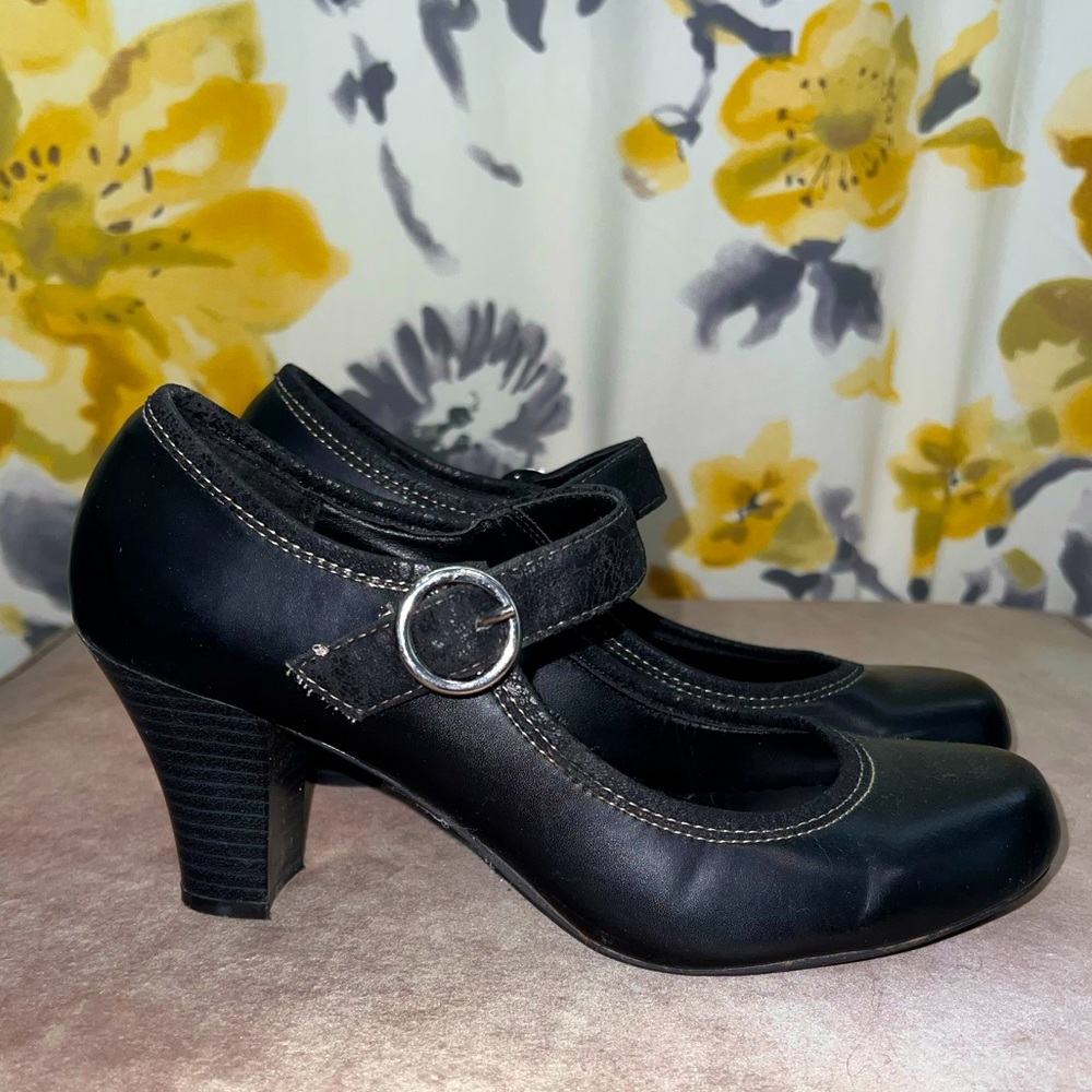 Mary Jane Style Black Heals